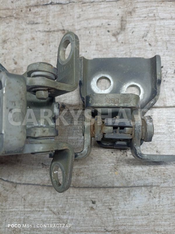 Петля двери Ford Fusion I рестайлинг (2005—2012) Ford Fusion 