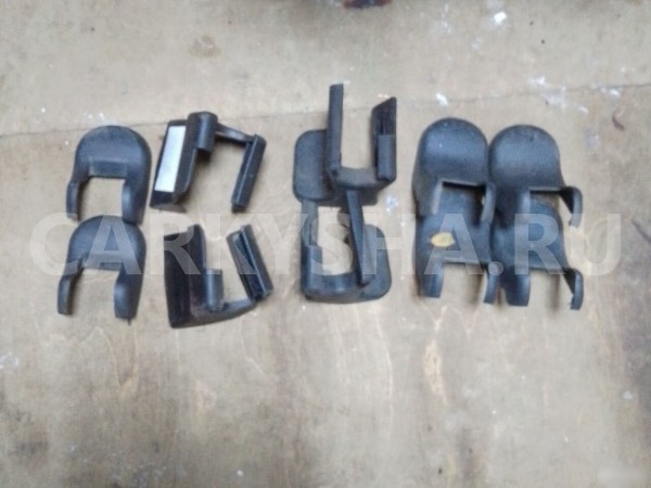 Заглушки крепления сиденья Toyota Auris Toyota Auris 