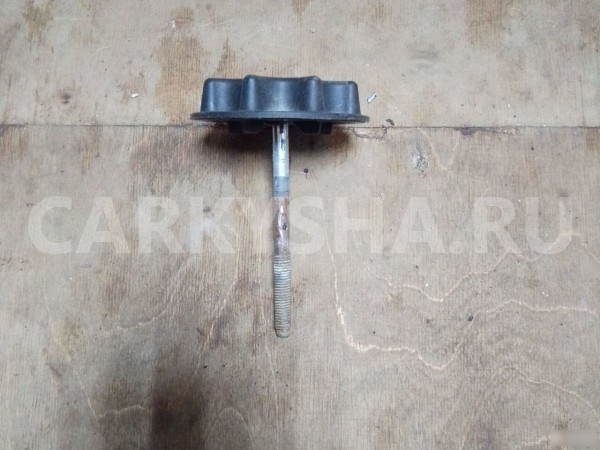 Крепление запасного колеса Toyota Auris Toyota Auris 