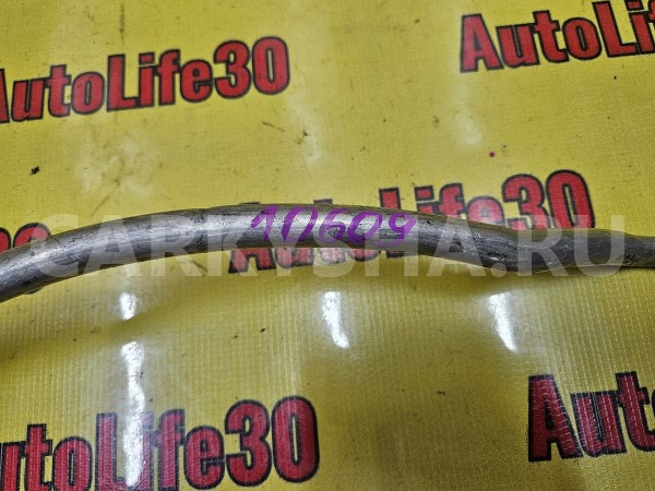 Трубка кондиционера Toyota Auris оригинальный номер 8870702030