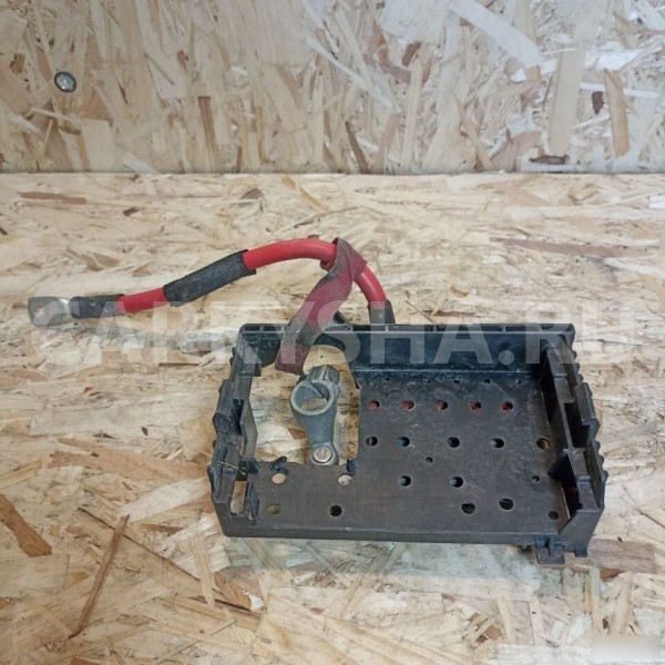 Блок предохранителей Opel Astra J Opel Astra оригинальный номер 13368497