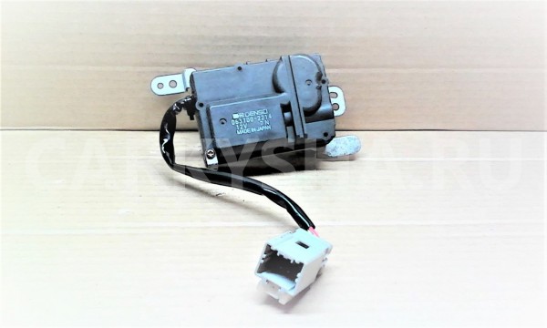 Моторчик привода заслонок печи Honda Accord V Седан оригинальный номер 063700-2214