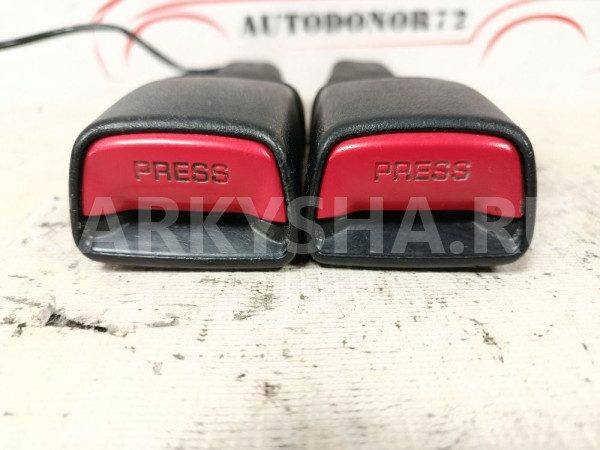 Замки ремня безопасности передние Suzuki SX4 Suzuki SX4 оригинальный номер 3767058J10