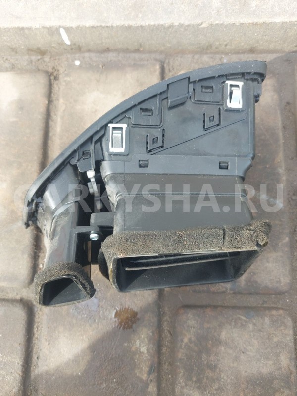 Дефлектор воздушный правый Kia Ceed ED Kia Cee'd оригинальный номер 974901H000EQ