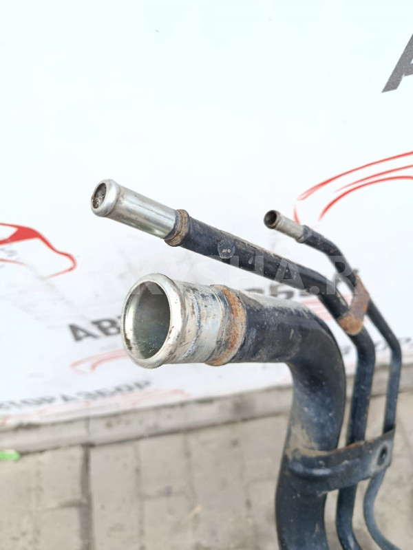 Горловина бензобака Suzuki SX4 2006-2014 Suzuki SX4 оригинальный номер 8920180J11