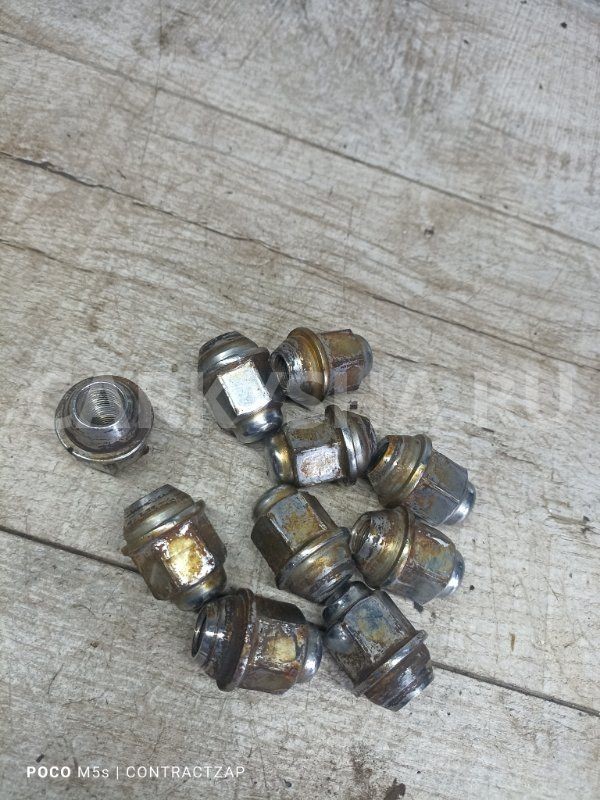 Гайка колесная Hyundai Getz I рестайлинг (2005—2011) Hyundai Getz оригинальный номер 5295017000