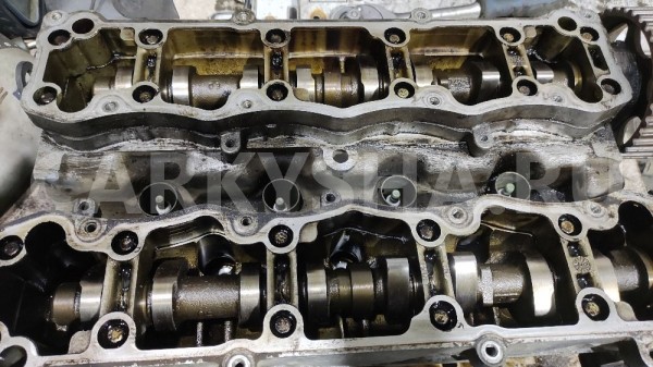 Головка блока цилиндров Ситроен Citroen C4 I NFU Citroen C4 оригинальный номер 9636076010