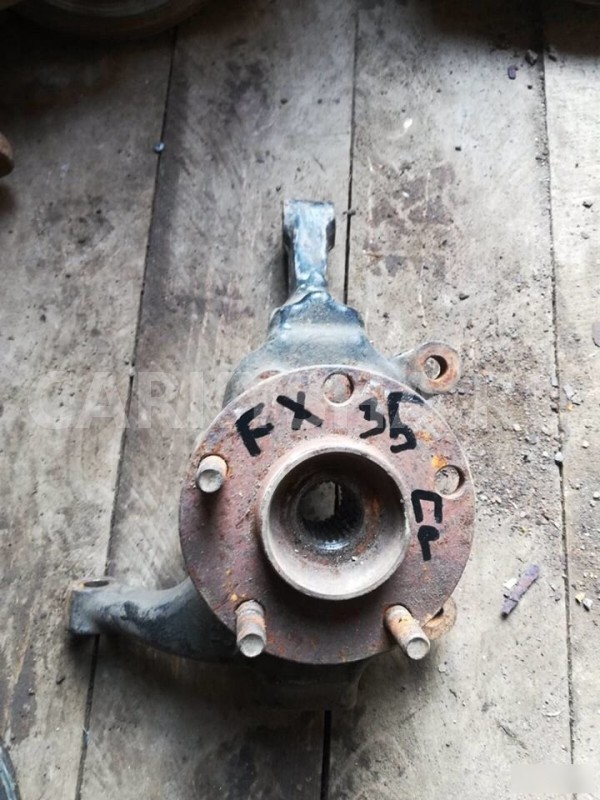 Кулак задний правый Infiniti FX35 I (2002—2006) Infiniti FX 