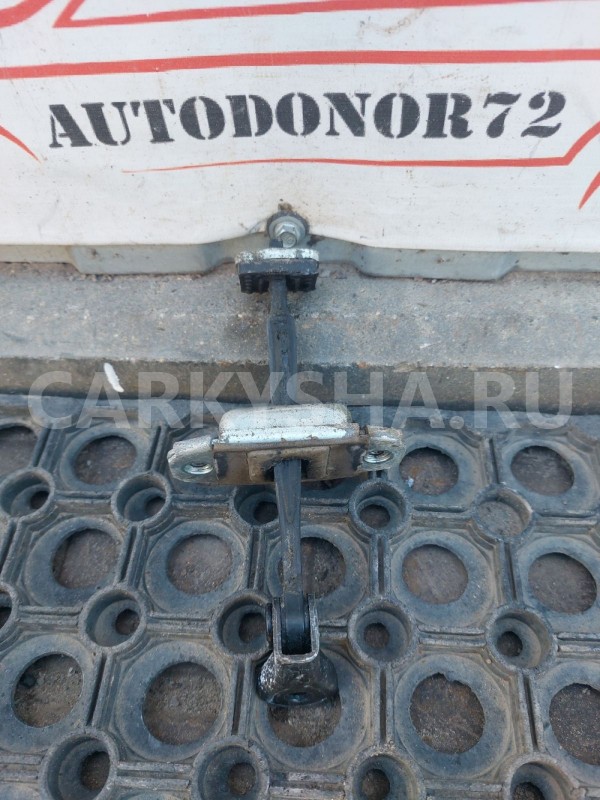 Ограничитель задней левой двери Kia Ceed ED Kia Cee'd оригинальный номер 794801H001