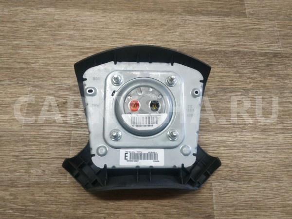 Подушка безопасности в рулевое колесо Toyota Avensis оригинальный номер 4513005112B0