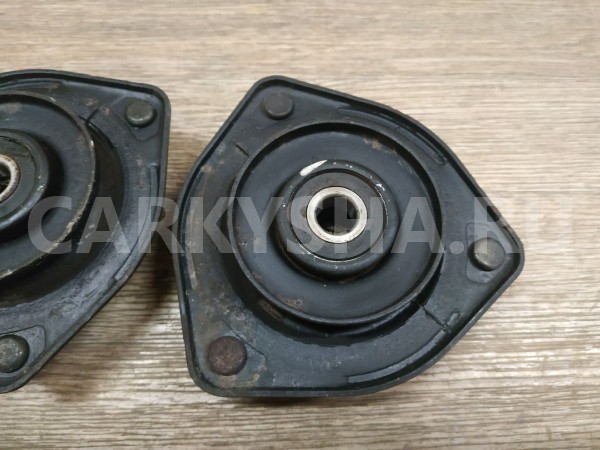 Опора переднего амортизатора Hyundai Getz оригинальный номер 5461025000