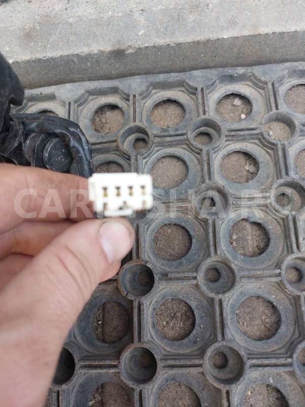 Замок ремня безопасности задний левый Kia Ceed ED Kia Cee'd оригинальный номер 898301H010EQ