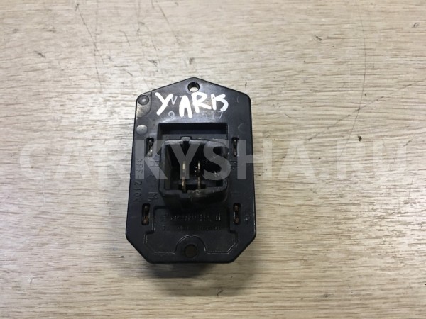 Резистор отопителя Toyota Yaris II Хэтчбек 5 дв. оригинальный номер 87138-0K090