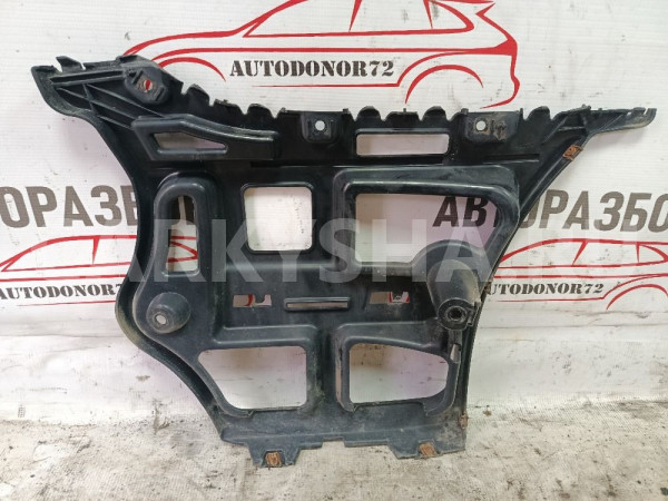 Кронштейн зад бампера левый BMW 3 E90/E91/E92/Е93 BMW 3er оригинальный номер 7058519