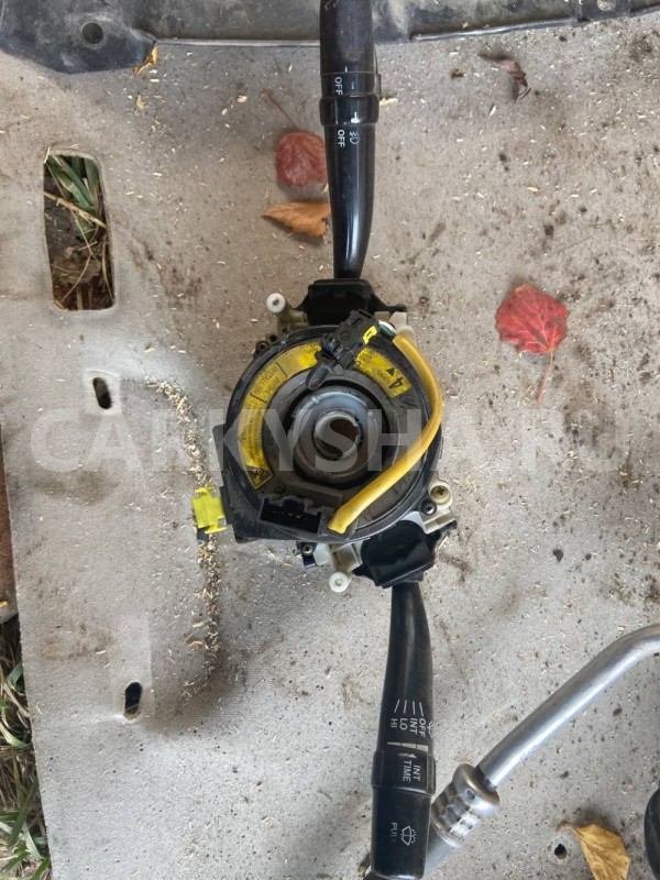 Переключатель подрулевой Toyota Avensis T220 рестайлинг (2000—2003) Toyota Avensis оригинальный номер 8414005110