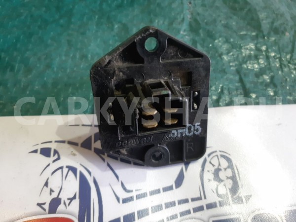 Резистор отопителя Hyundai Solaris I (2010—2014) Hyundai Solaris оригинальный номер 971281R000