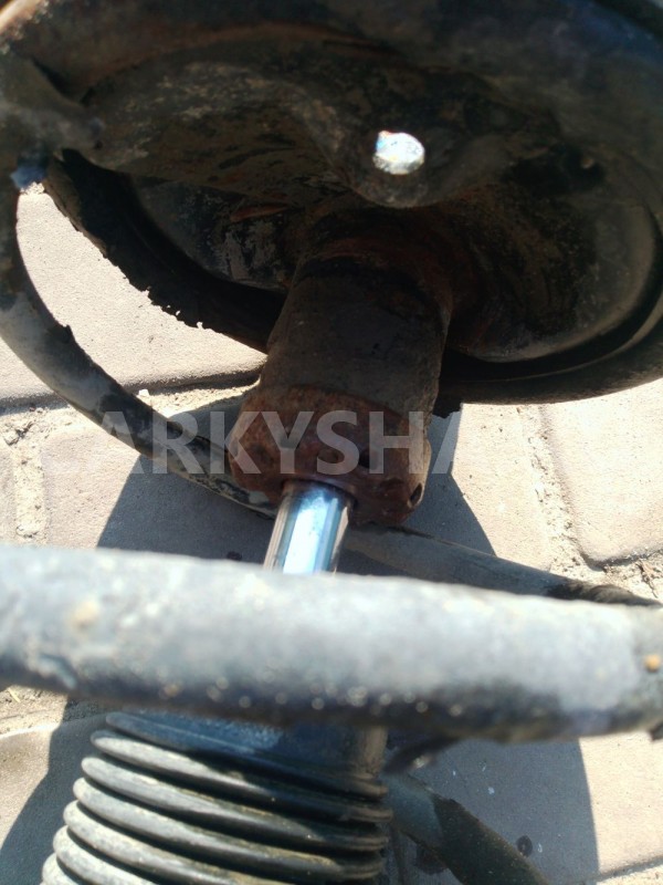 Амортизаторр передний левый Kia Ceed ED Kia Cee'd оригинальный номер 54661A2550