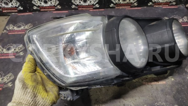 Фара правая (дефект) Шевроле Авео Т300 Chevrolet Aveo оригинальный номер 96831062