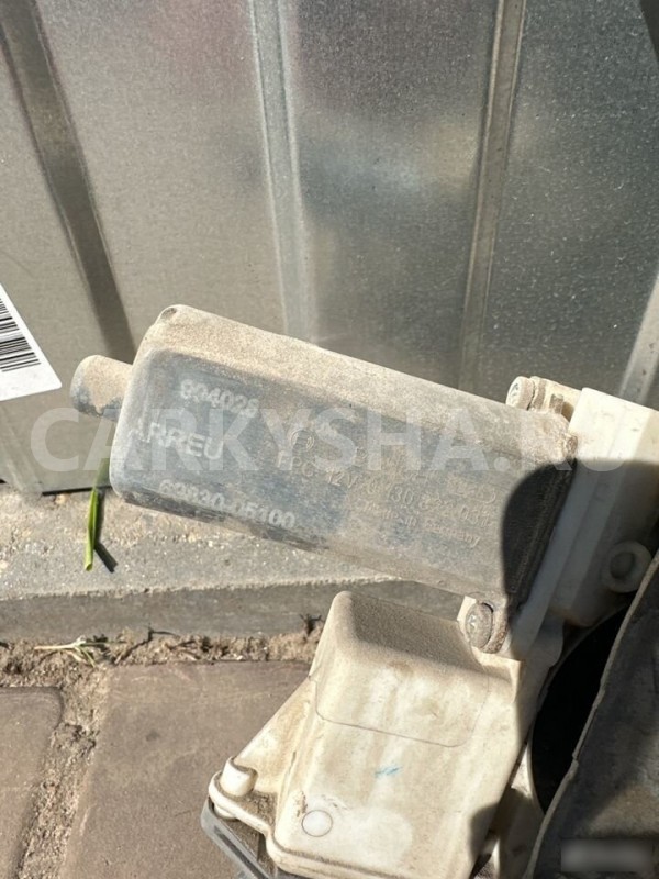 Стеклоподъемник задний правый Toyota Avensis T250 Toyota Avensis оригинальный номер 6983005100