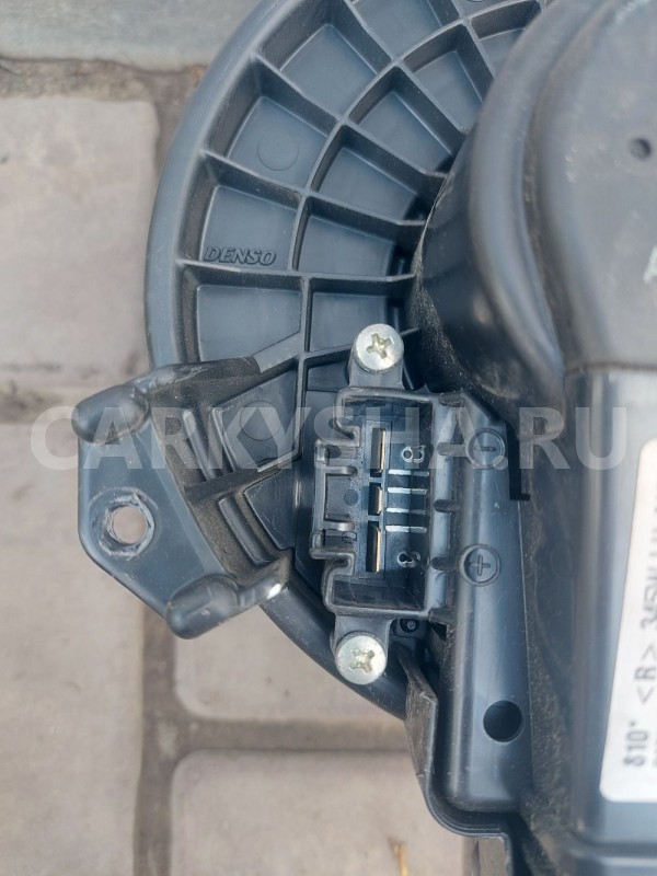 Моторчик печки Toyota Avensis T270 Toyota Avensis оригинальный номер 8710302150