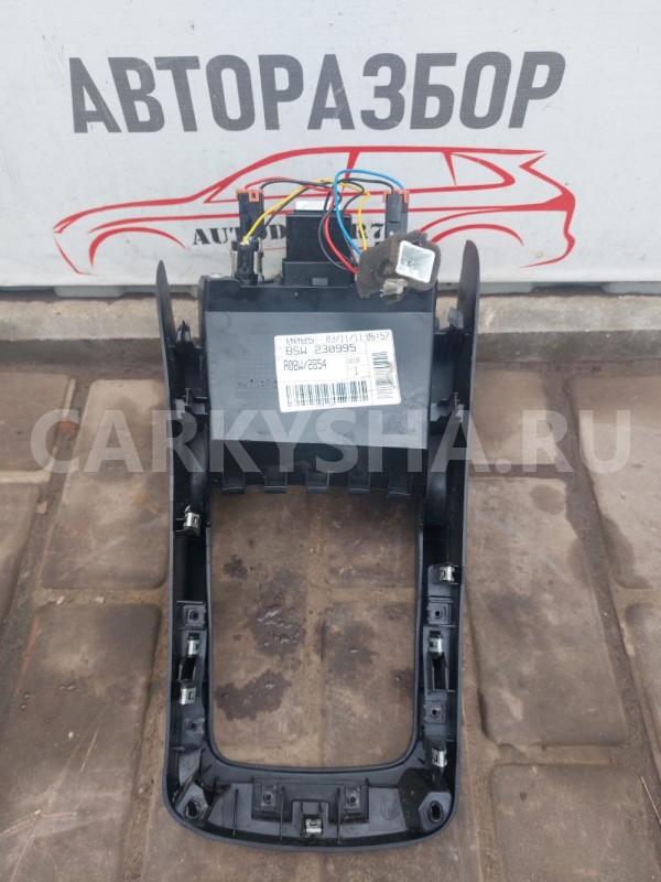 Накладка центральной консоли Kia Ceed ED Kia Cee'd оригинальный номер 846501H285AL4