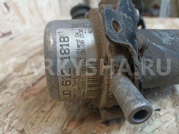 Насос вакуумный Volkswagen golf plus Volkswagen Golf Plus оригинальный номер 1J0612181B