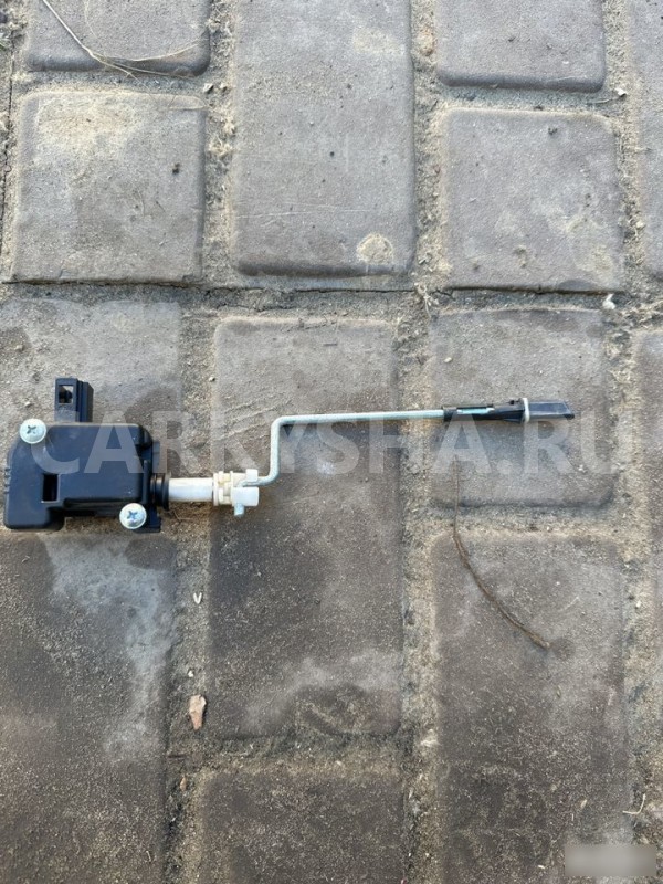 Активатор лючка бензобака Volkswagen Golf plus Volkswagen Golf Plus оригинальный номер 5m0810773