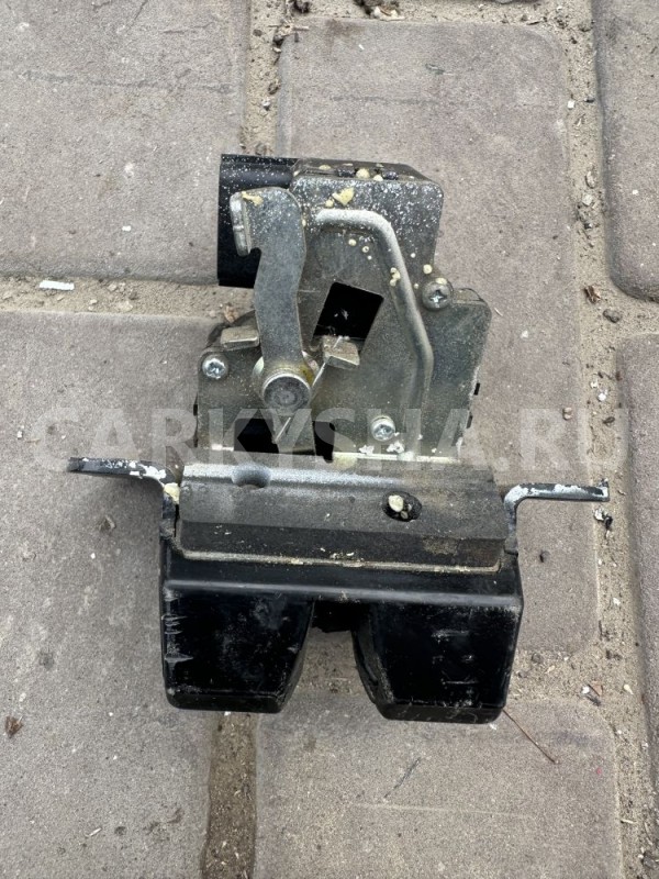 Замок крышки багажника Kia Pro Ceed ED Kia Cee'd оригинальный номер 812301H300