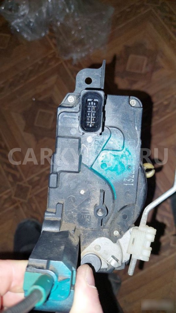 Замок двери передней левой Opel Zafira B рестайлинг (2008—2014) Opel Zafira оригинальный номер 21969156