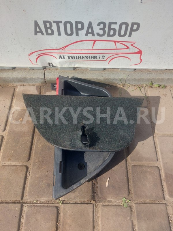 Ящик для инструментов задний прав Kia Ceed ED SW Kia Cee'd оригинальный номер 857151H630EQ