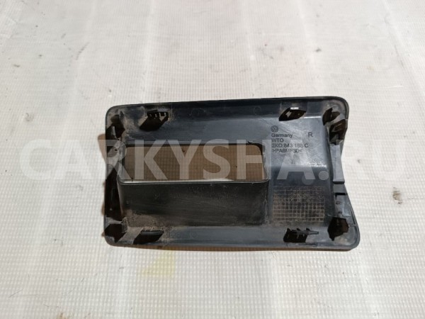 Накладка ручки внутренней Volkswagen Caddy оригинальный номер 2K0843188C