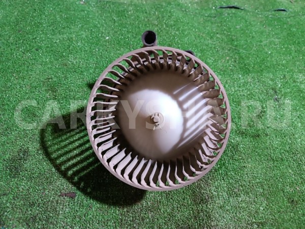 Мотор отопителя Mitsubishi Lancer оригинальный номер MR460944