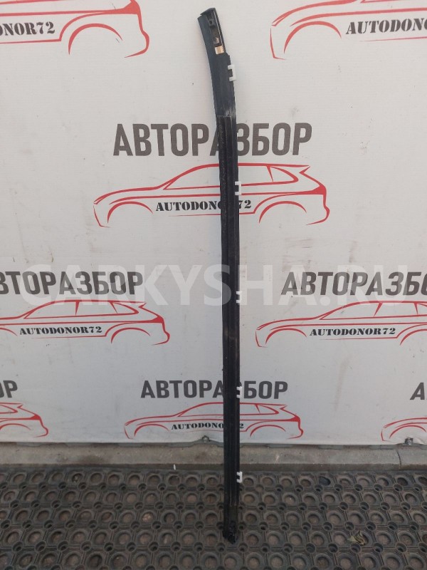 Молдинг стекла задней правой двери Kia Ceed ED Kia Cee'd оригинальный номер 832201H000