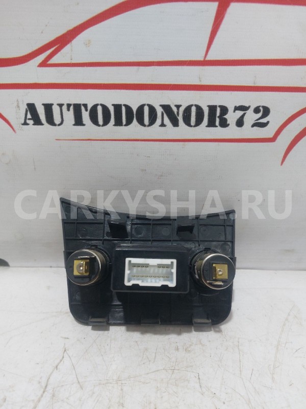 Блок AUX, USB Hyundai Solaris Hyundai Solaris оригинальный номер 961201r000ry