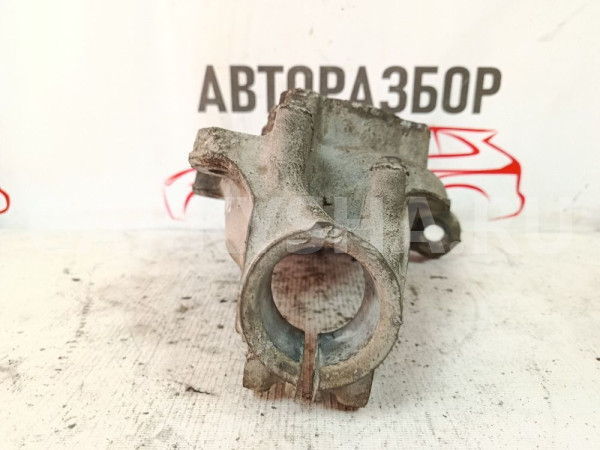 Кулак поворотный левый BMW 3 E90/E91/E92/Е93 BMW 3er оригинальный номер 6773209