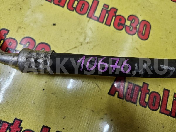 Шланг кондиционера Toyota Auris оригинальный номер 8870402580