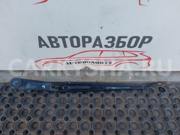 Поводок стеклоочистителя передний левый Kia CeedED Kia Cee'd оригинальный номер 983101H300