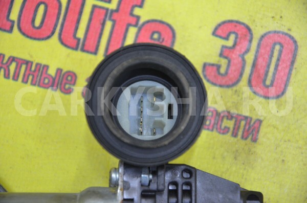 Стеклоподъемник электр. задний правый Toyota Auris оригинальный номер 6980312180